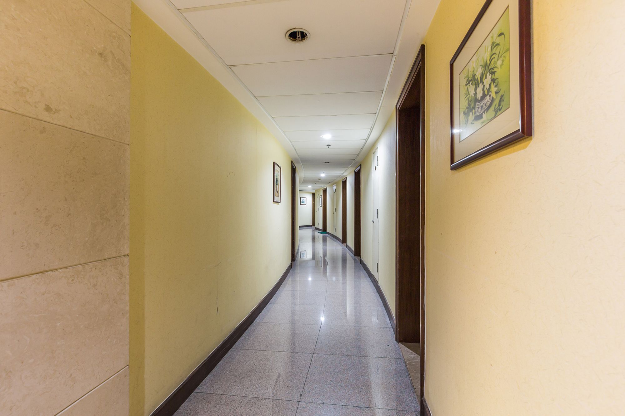 Shanghai Hongqiao Yueyi Apart Hotel
