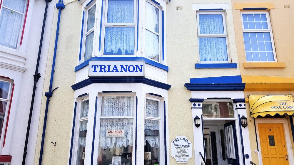 Trianon Hotel