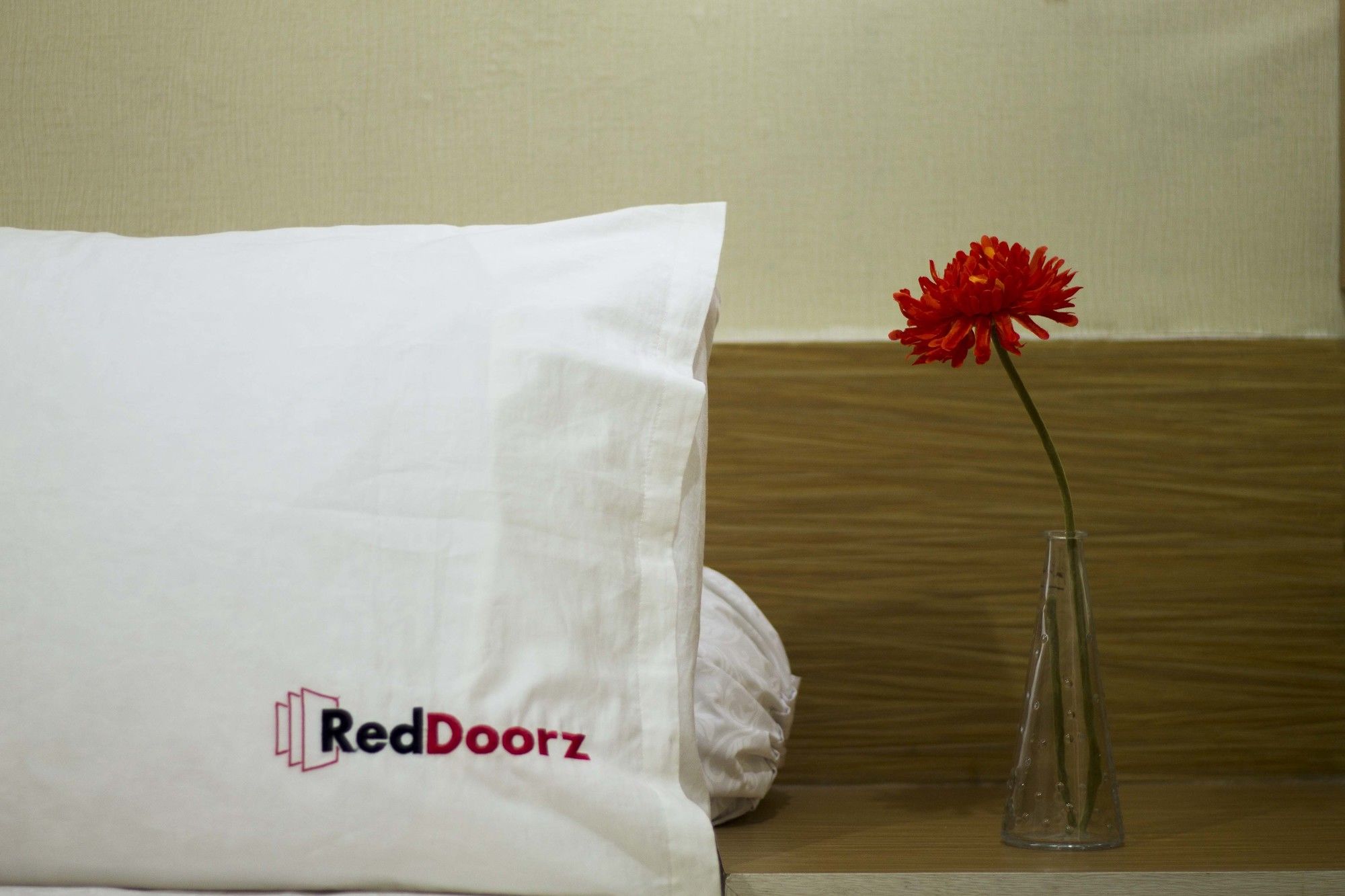 Reddoorz Near Ubaya Ngagel