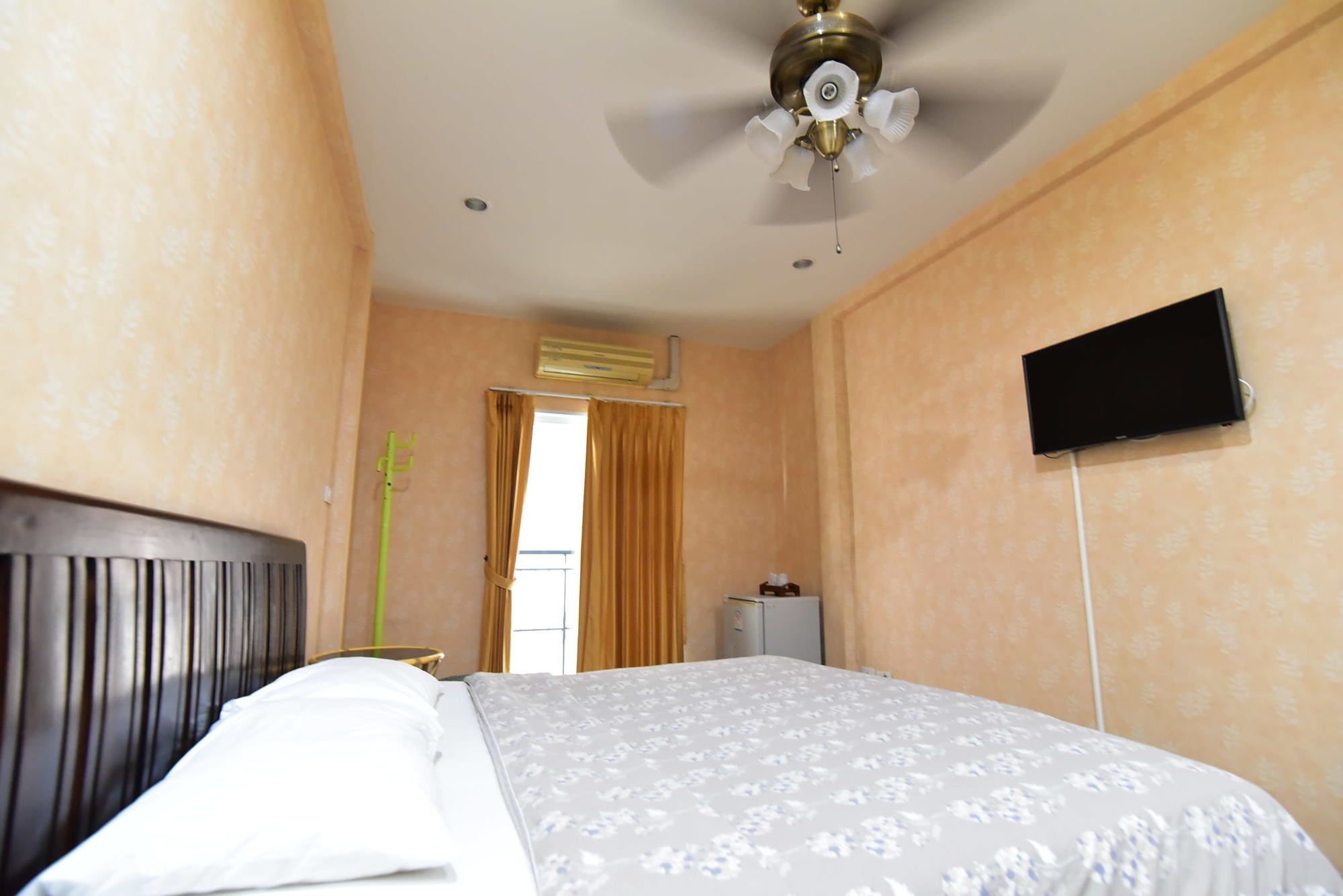 Sansabai House Boutique Hotel