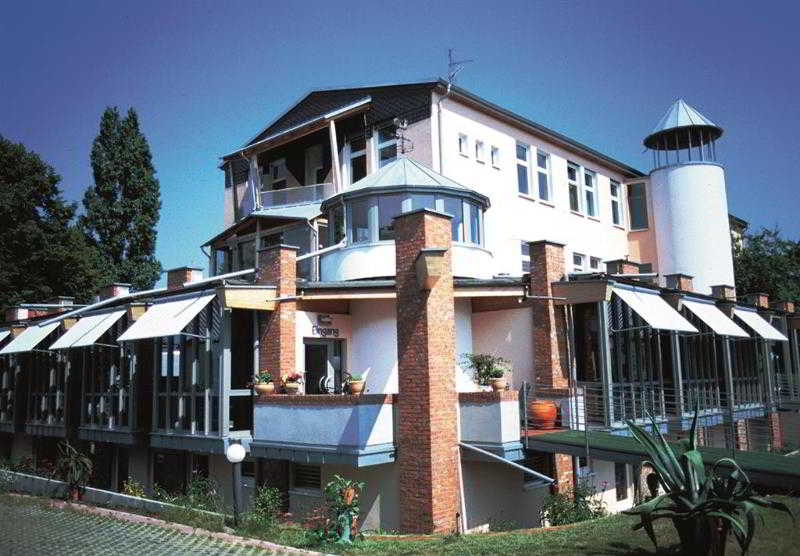 NonStop Hotel Riedstadt