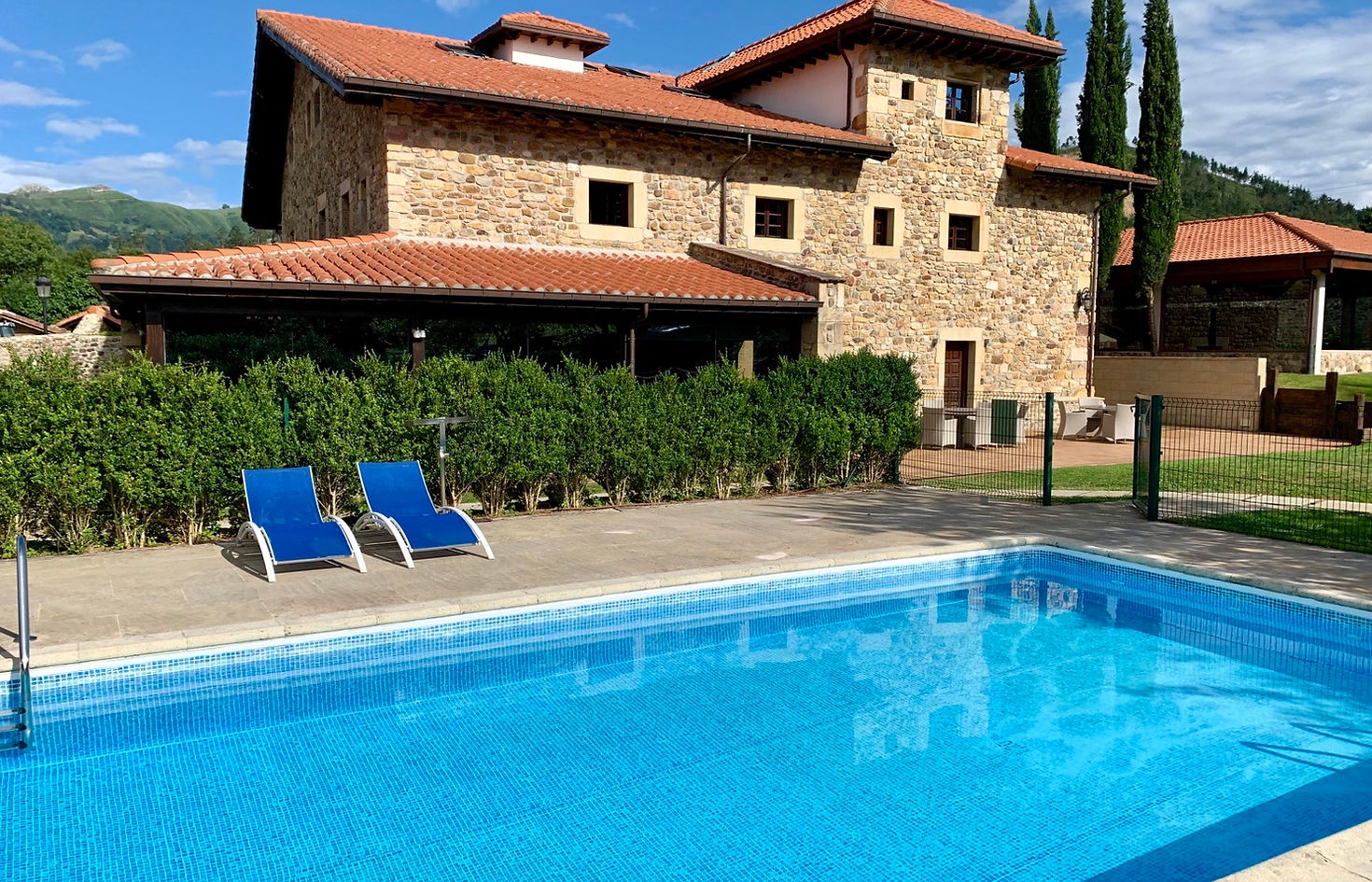 Hotel Suites Valles Pasiegos