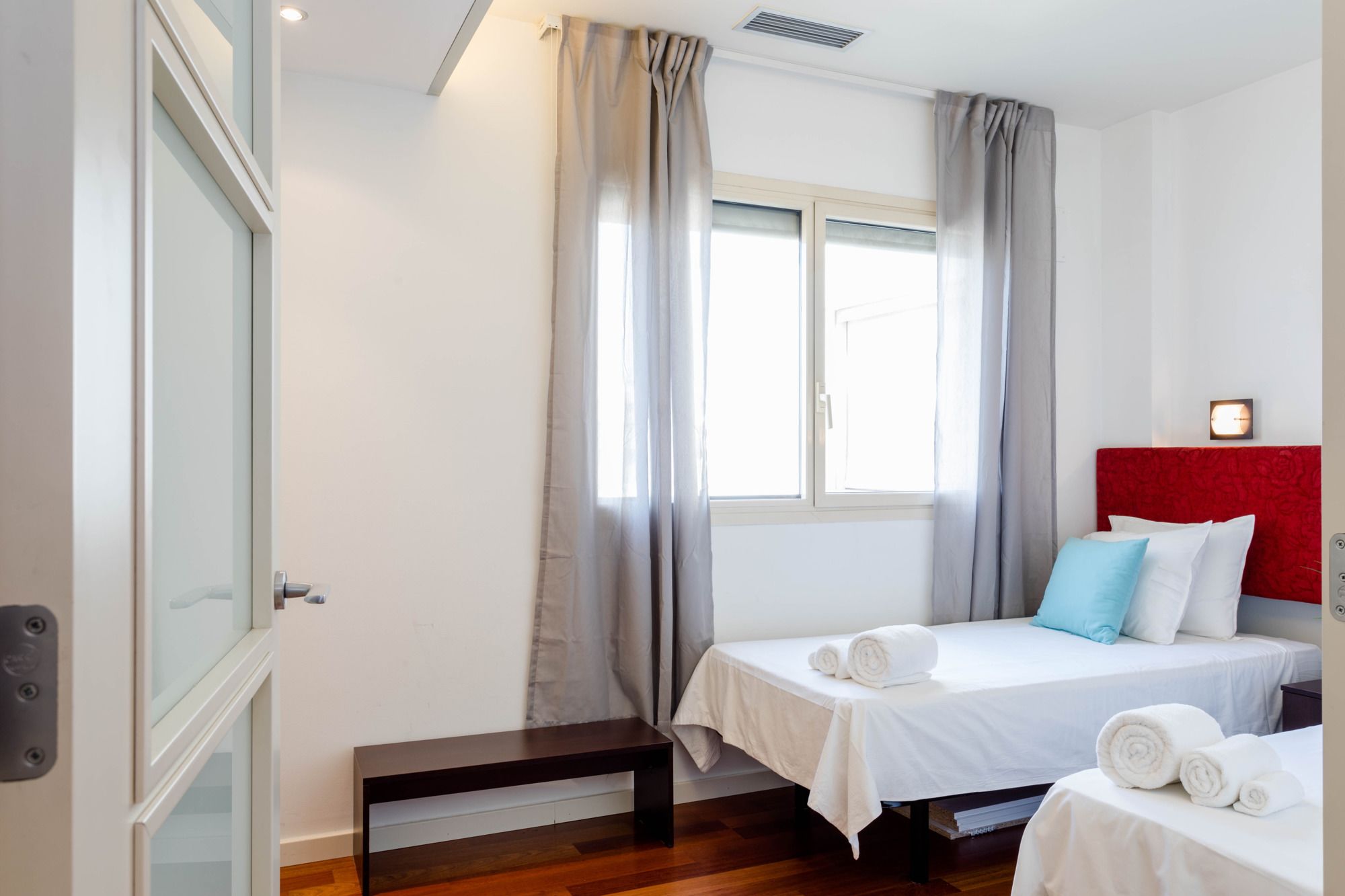Unique Rentals Placa Catalunya