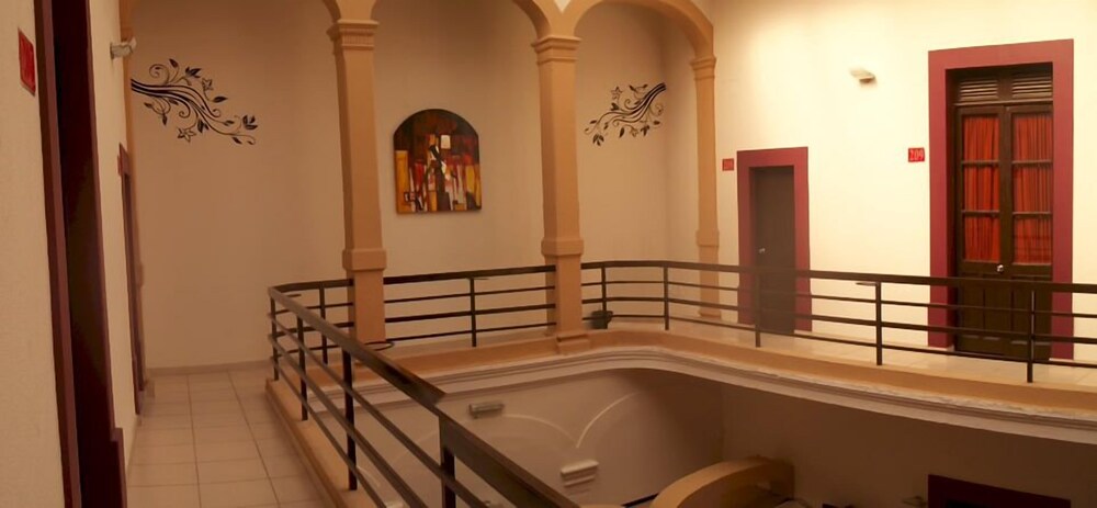 Hotel JA