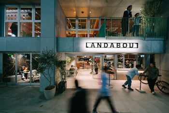 Landabout Tokyo