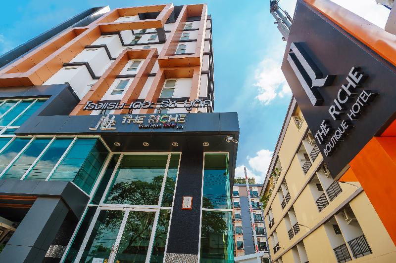 The Riche Boutique