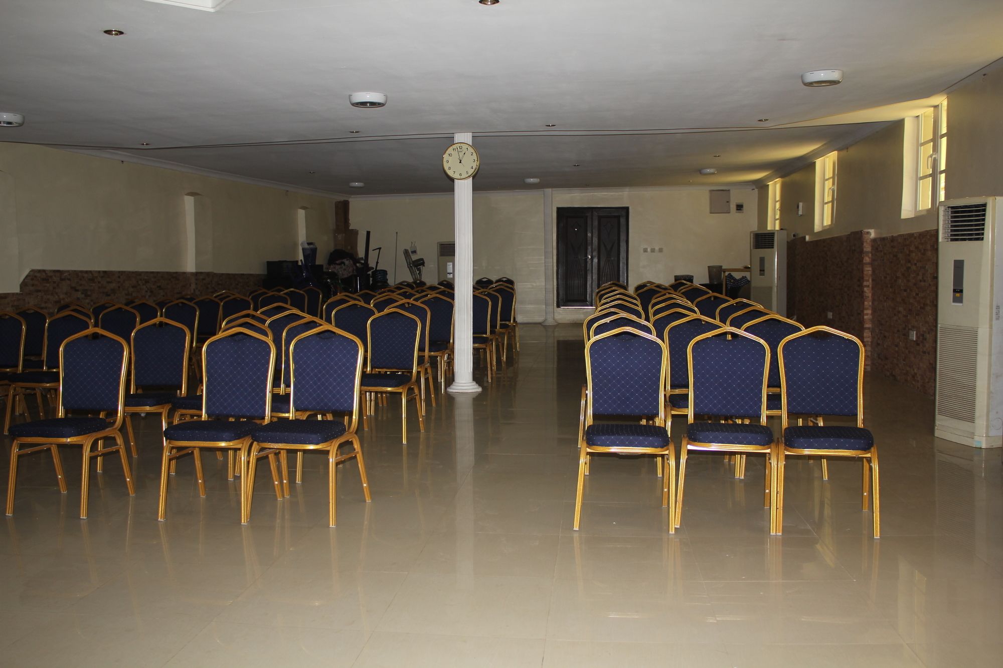 Bestway Luxury Suites