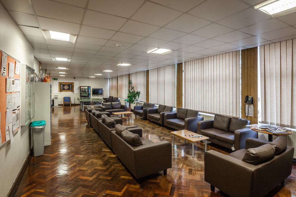 LSE - Carr-Saunders Hall