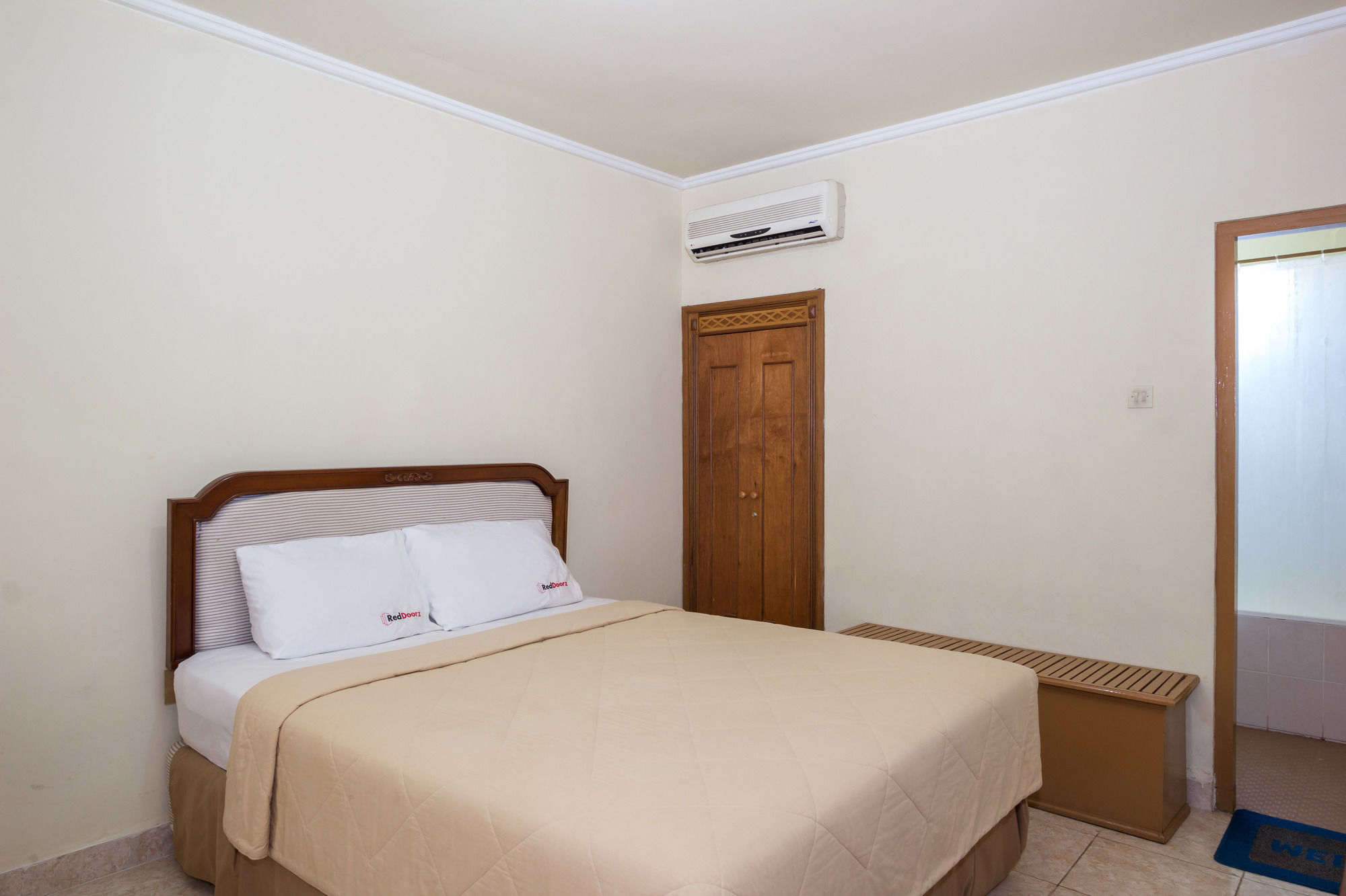 Semawang Beach Hotel