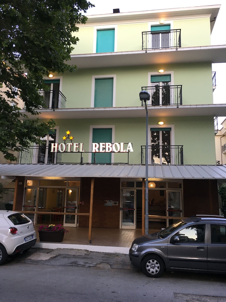 Hotel Rebola