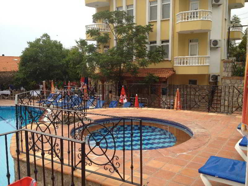 Mountain Valley Apartments & Villa's