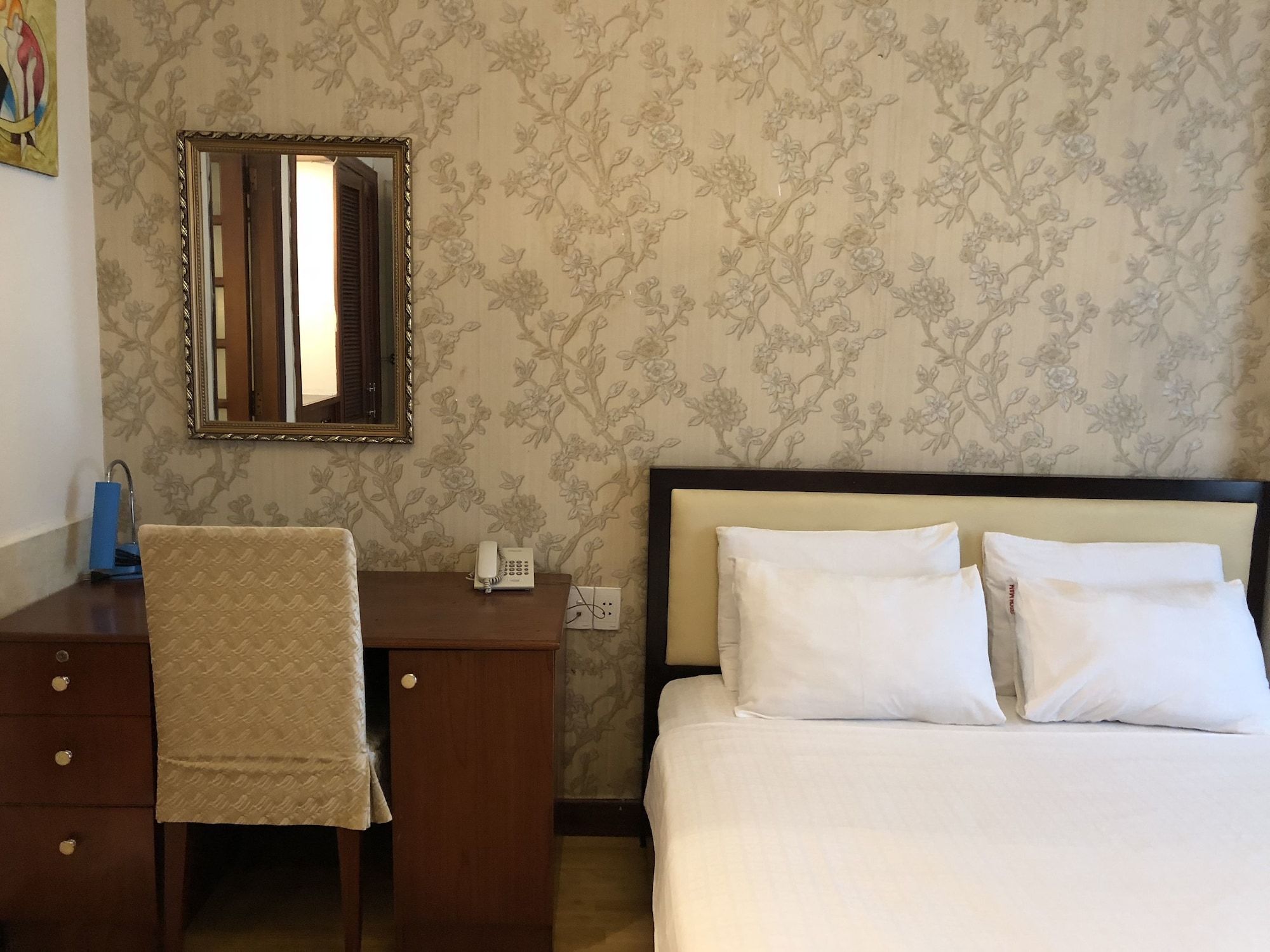 EM&EM Hotel