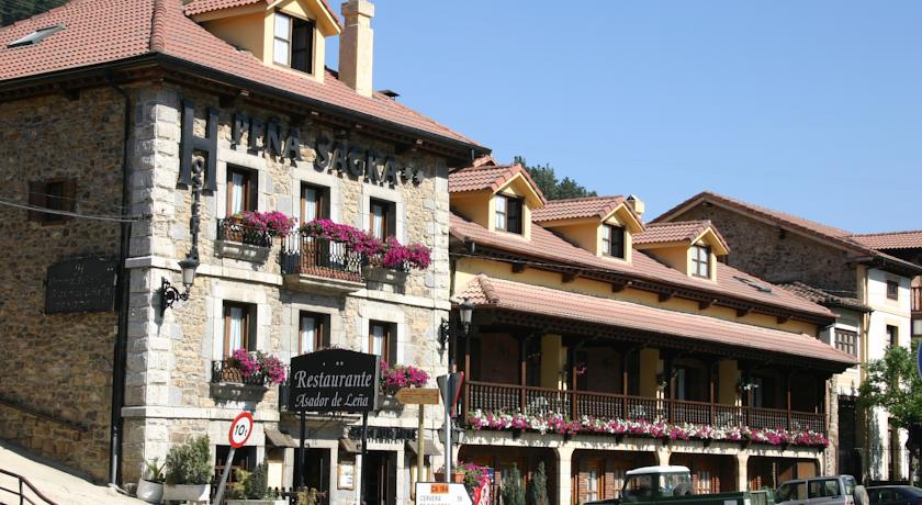 Hosteria Peña Sagra