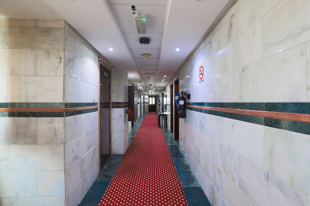 Syaj Hotel by OYO Rooms