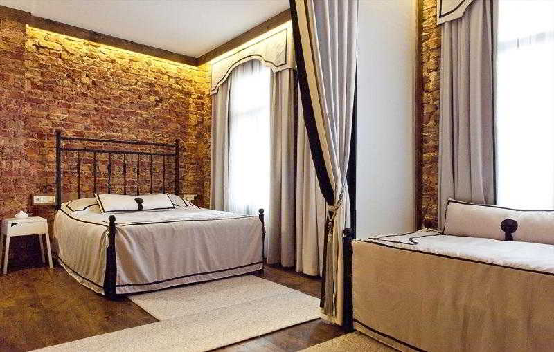 Incila Suites