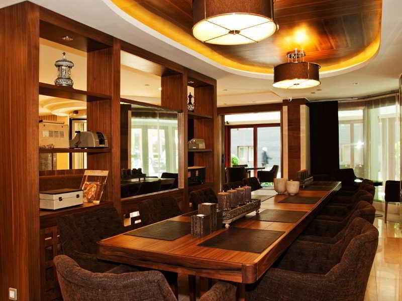 Riva Boutique