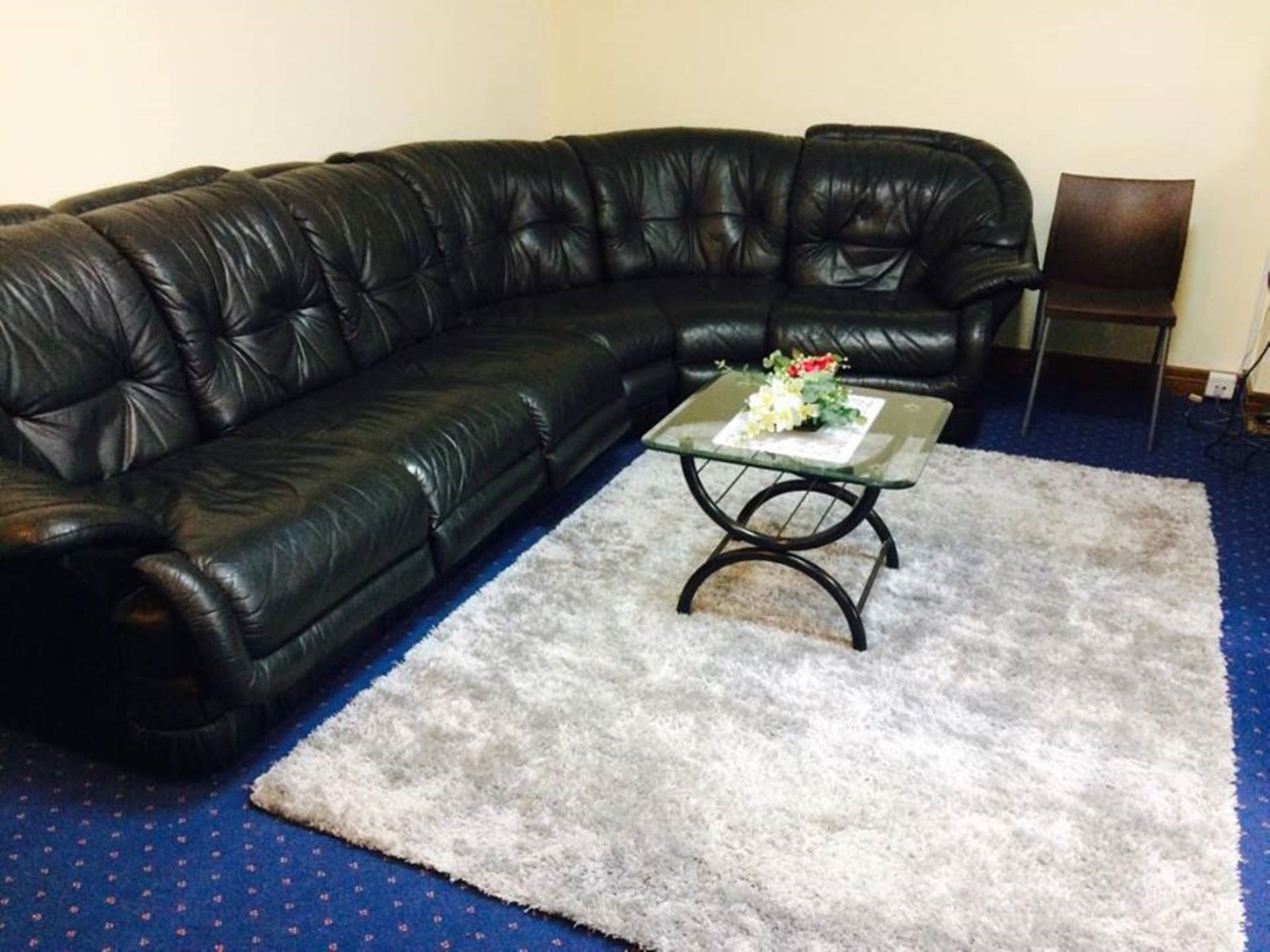Diamond Hotel & Service Apartment