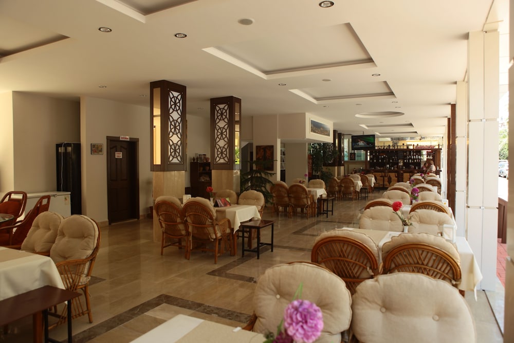 Aparthotel Saray Apart Hotel