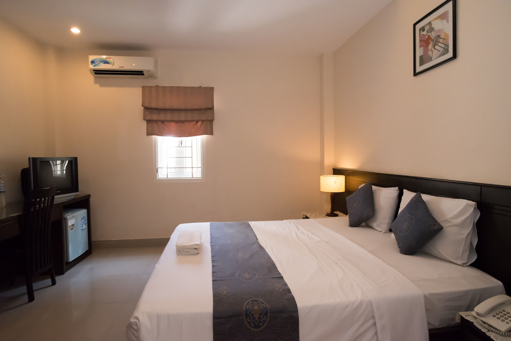Nn Hotel