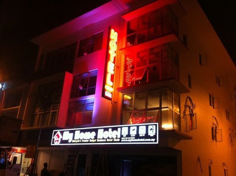 Smile Hotel C180 Cheras Selatan