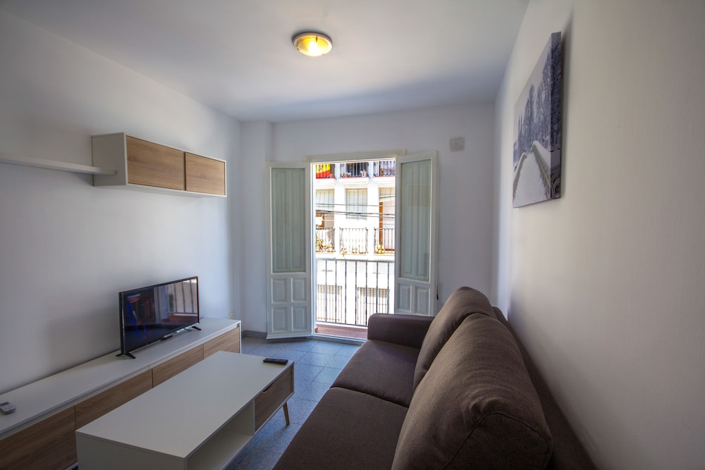 Apartamentos Centro Nerja Canovas Marimel