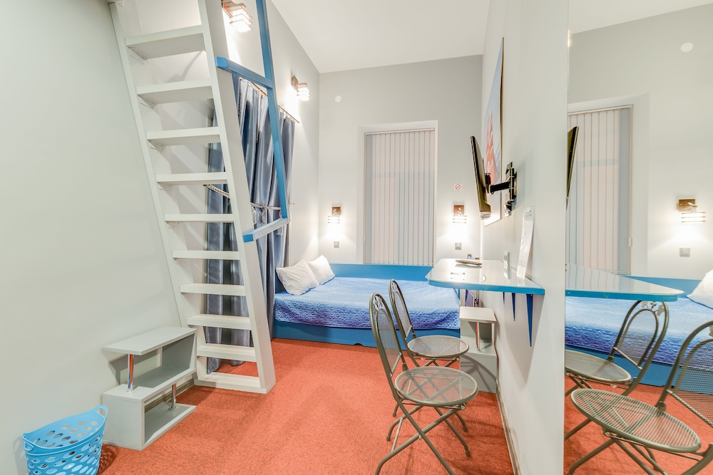 15 Rooms