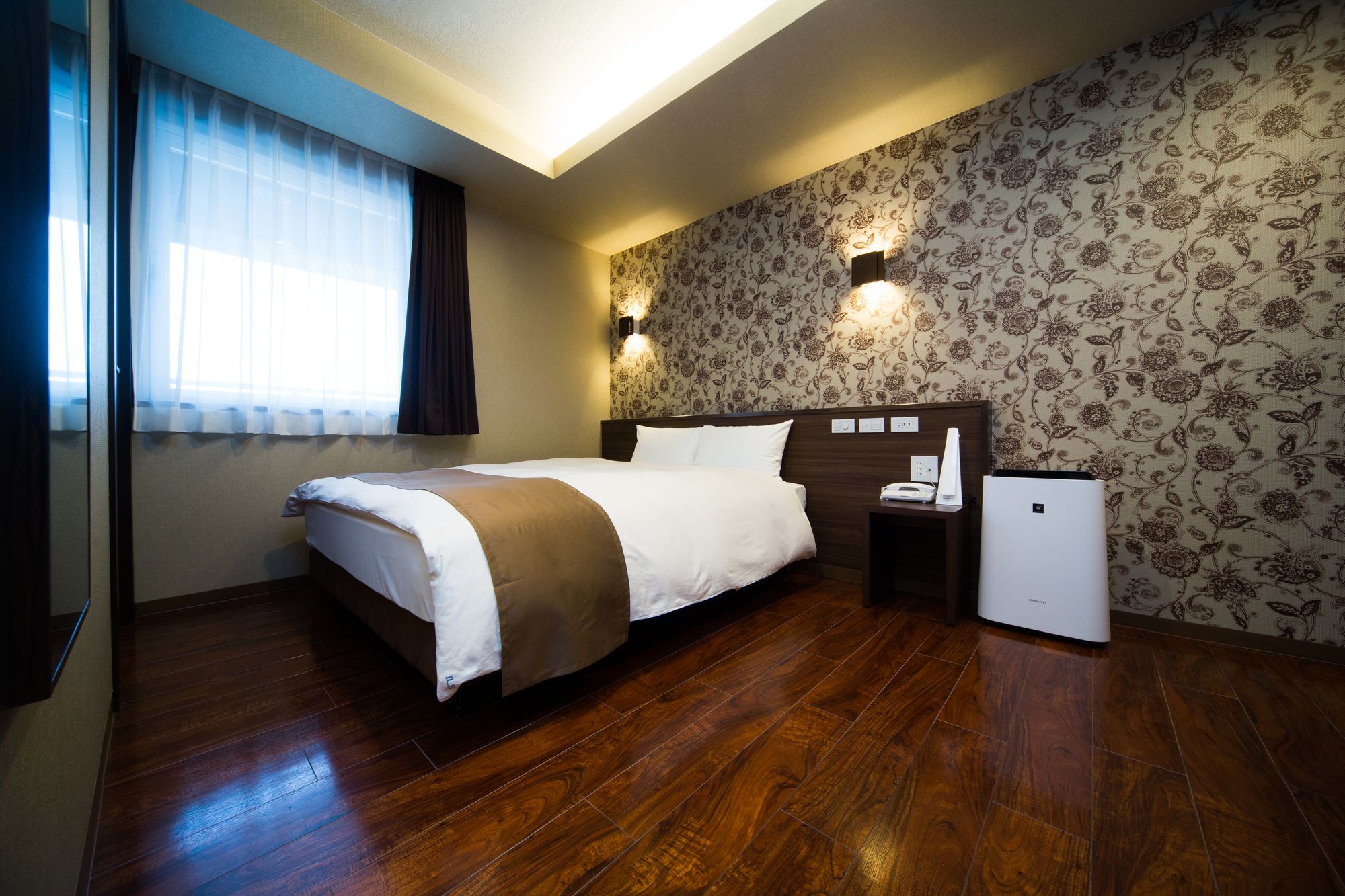 Tanimachi LUXE Hotel