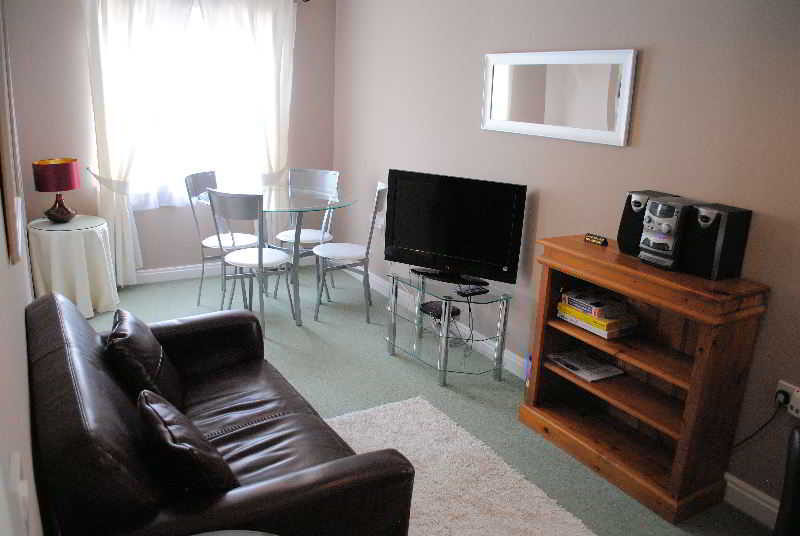 Canon Court Apartments