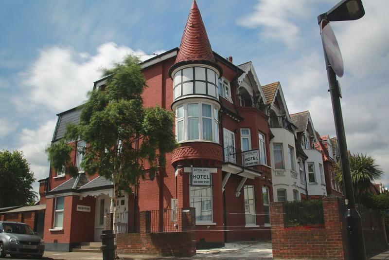 Hill Hotel