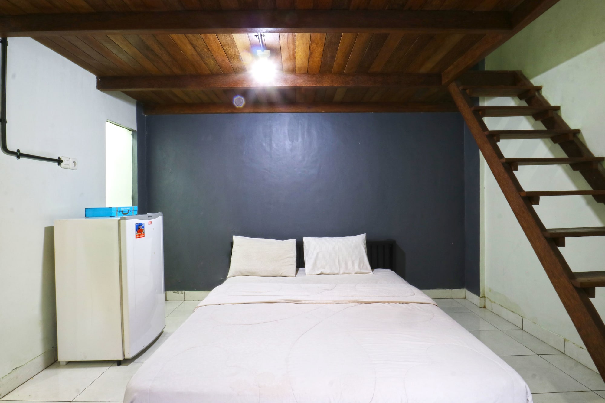 Super OYO 91495 Hotel Indah Residence