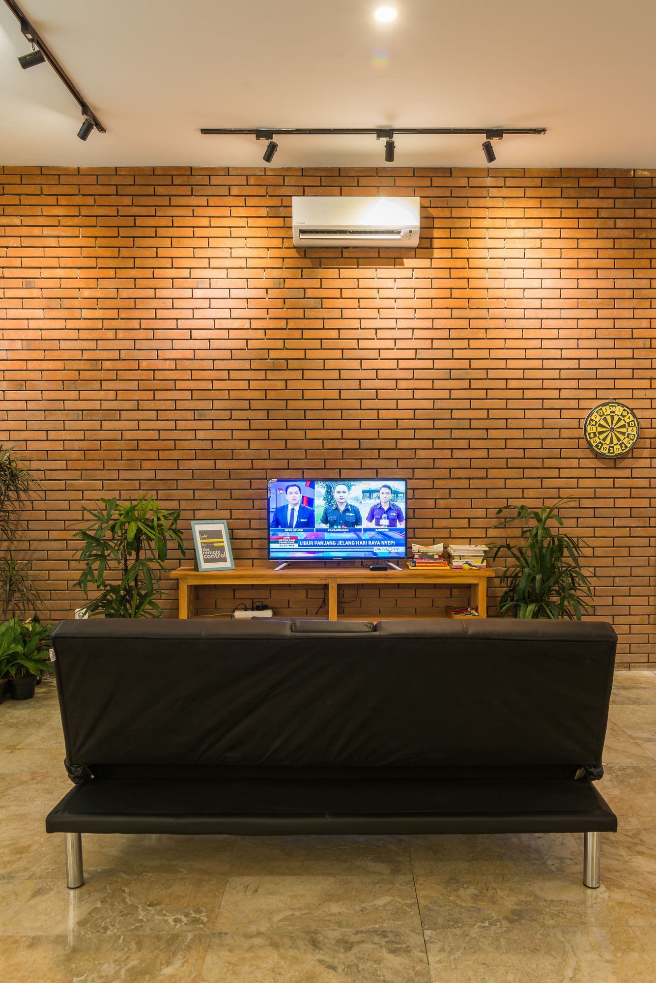 Wonderloft Hostel