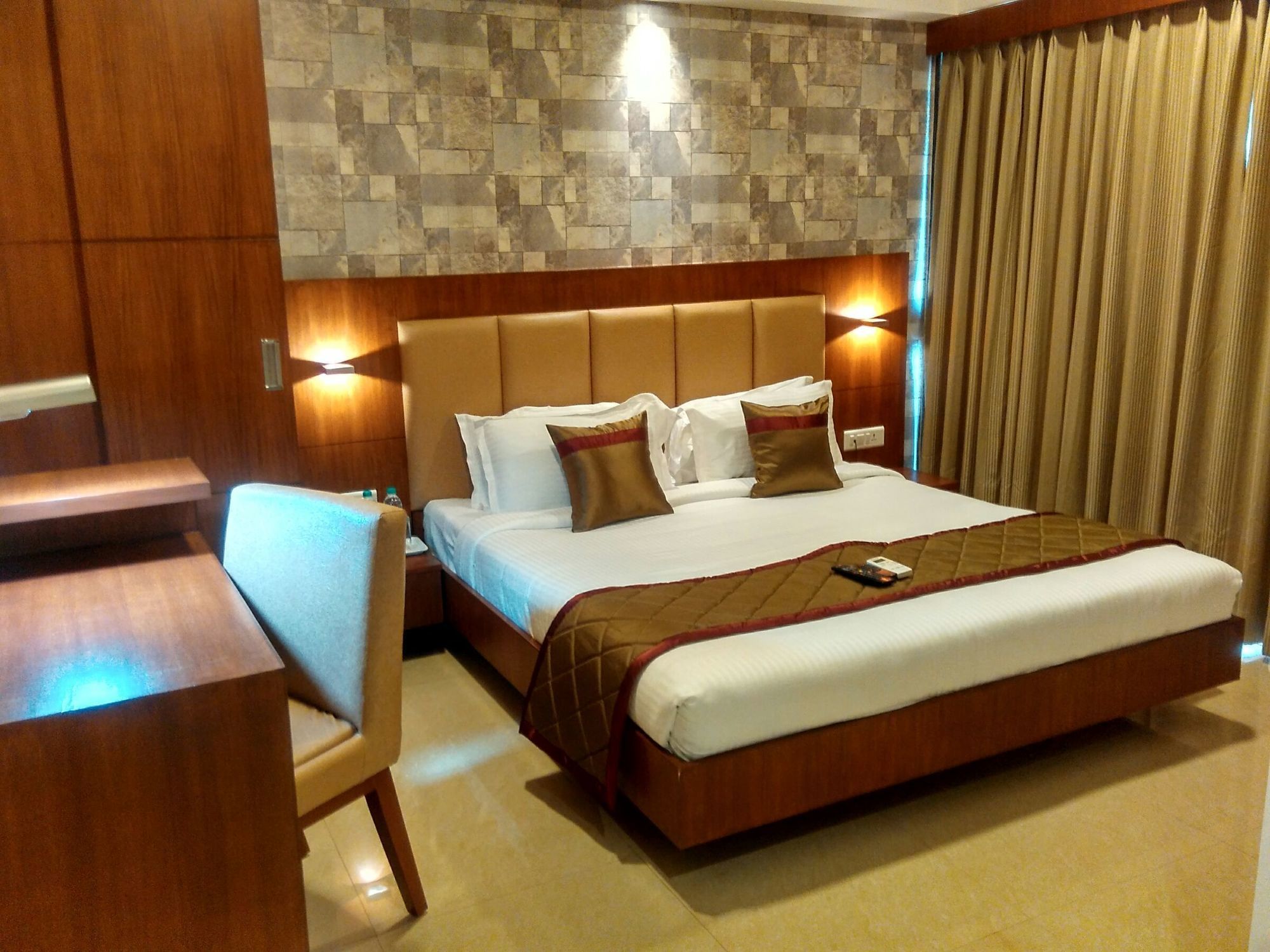Hotel Siesta Andheri
