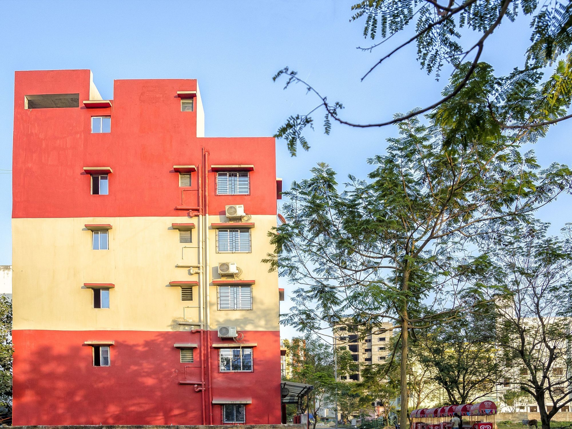 Western Enclave by OYO Rooms