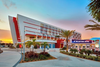 The Daytona, Autograph Collection