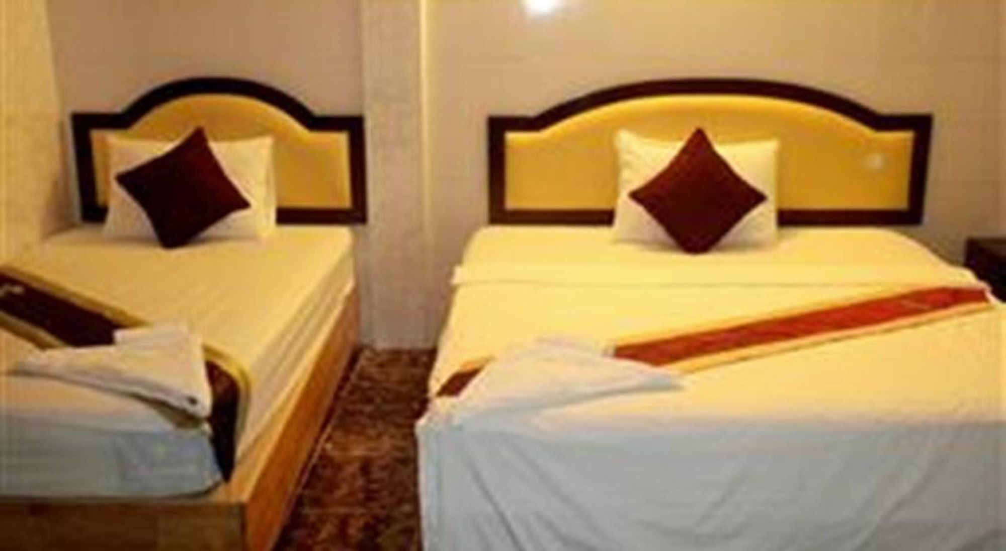 Golden Boat Guesthouse