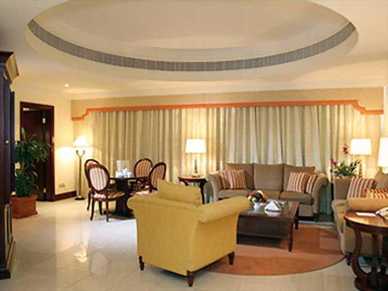City Seasons Suites Dubai