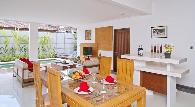 Delu Villas & Suites