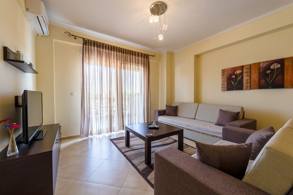 Lagaria Apartments