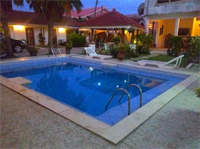 La Paradise Inn