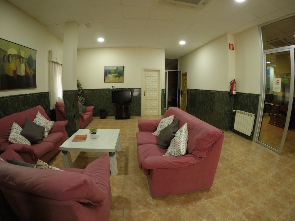 Hostal La Casa de Enfrente