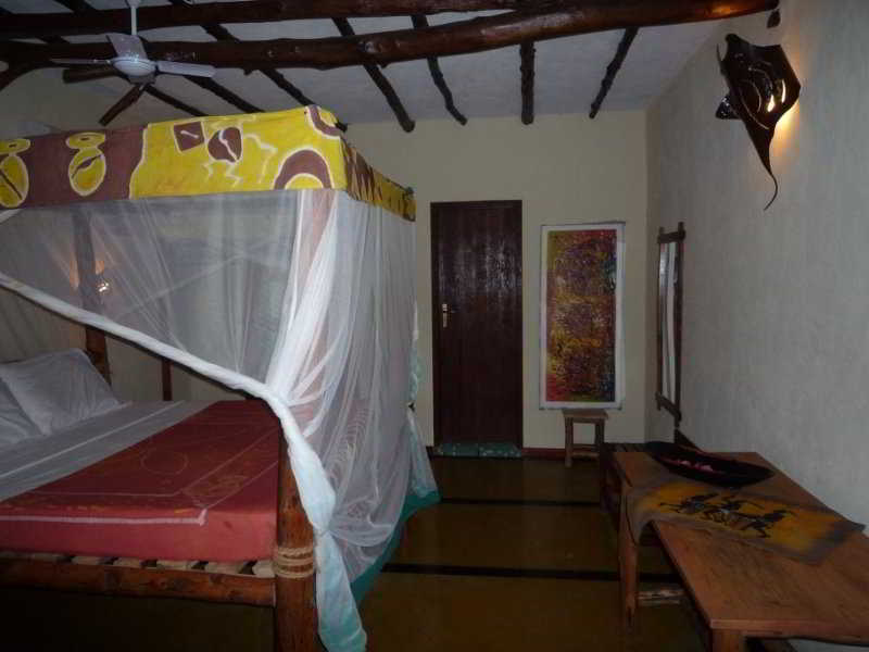 Samaki Lodge