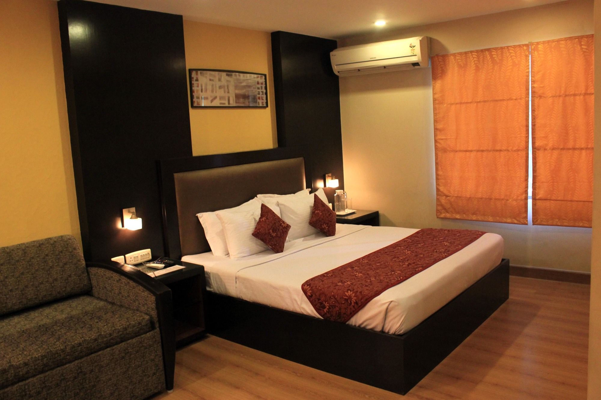 Santhome Inn