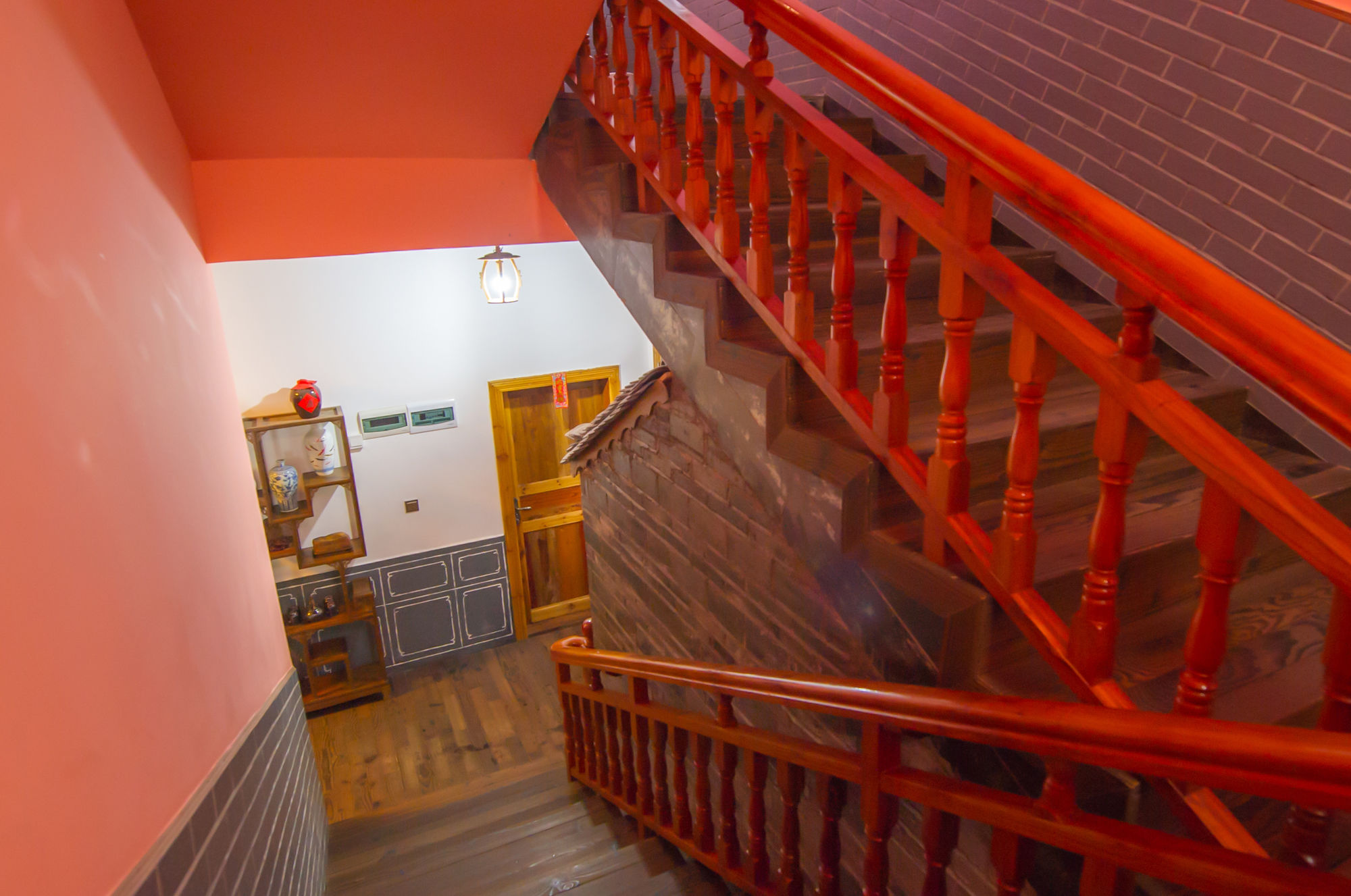 Yangshuo Scenic Mountain Retreat