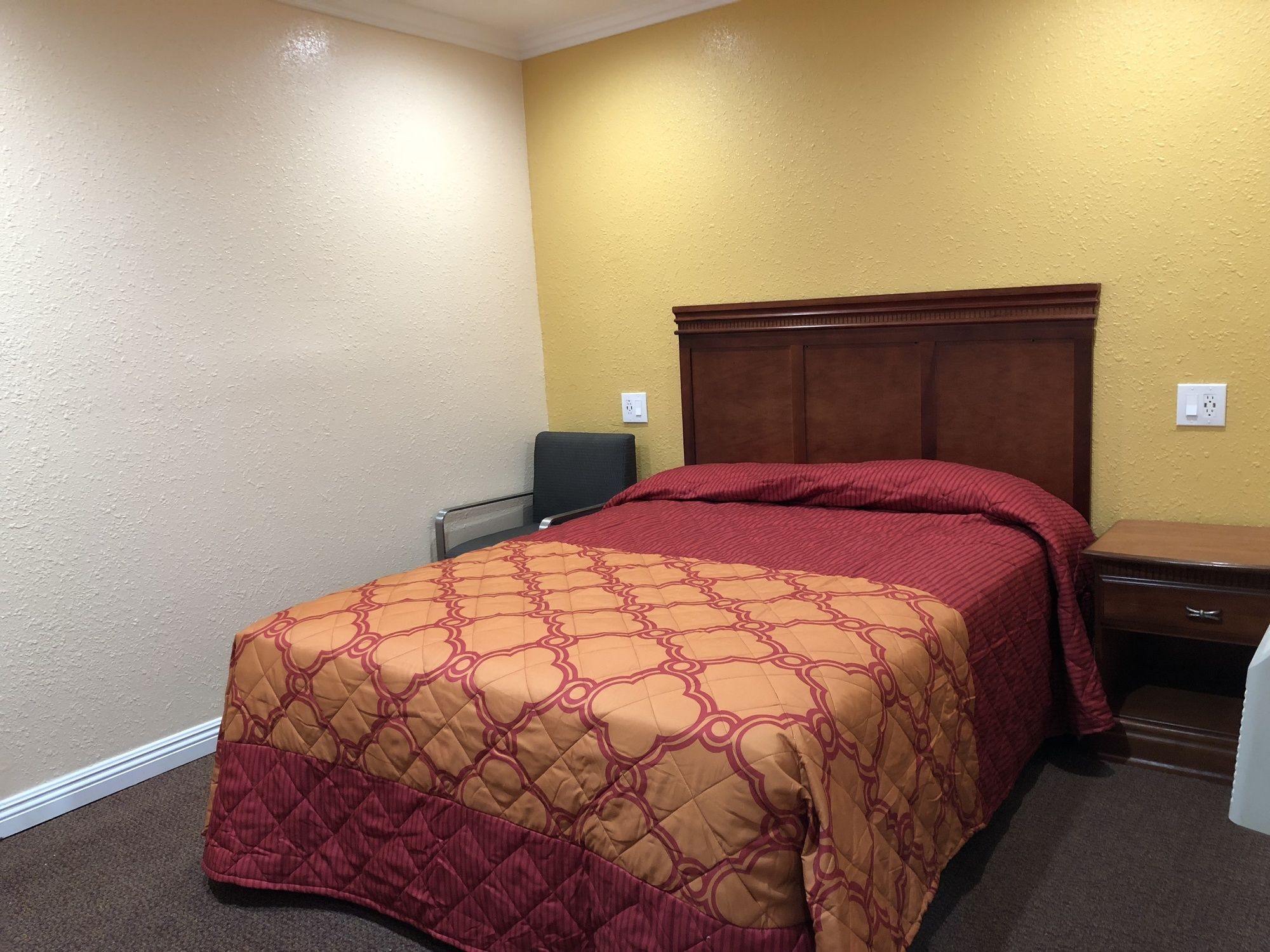 Rosa Bell Motel