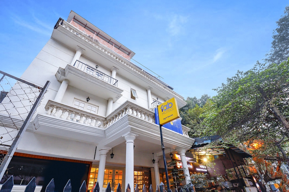 FabHotel Park Inn Indiranagar
