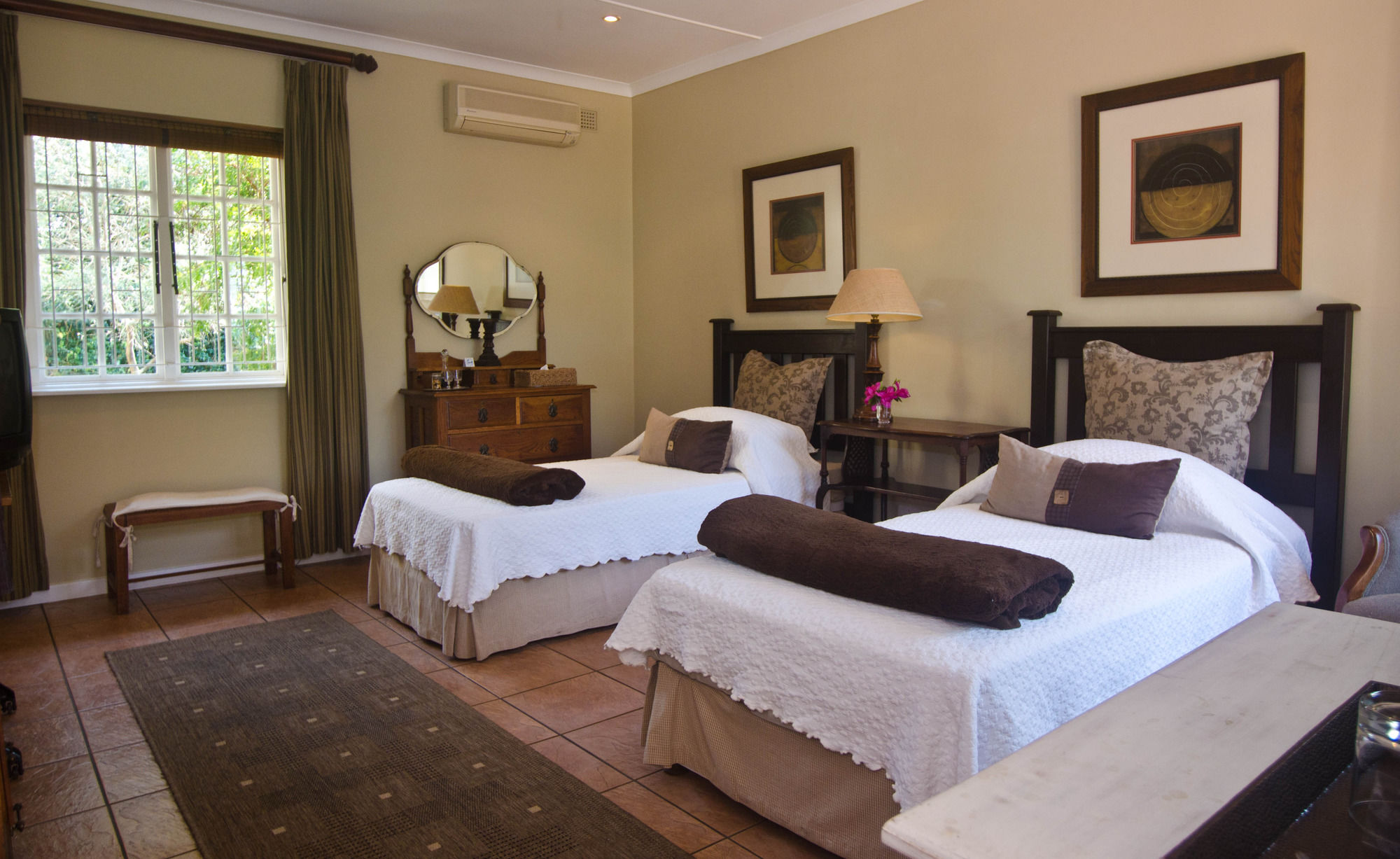 Cornerway Bed And Breakfast