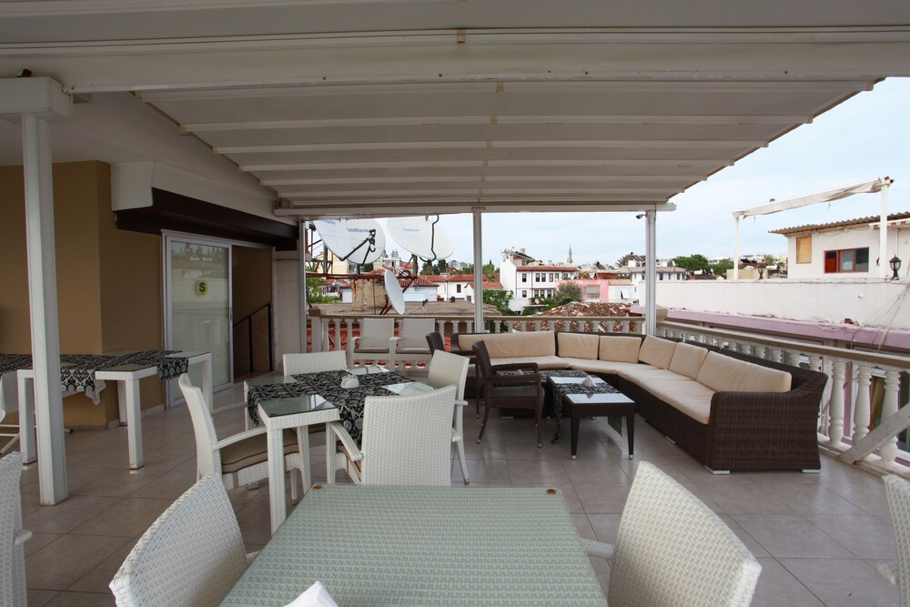 Bacchus Pension