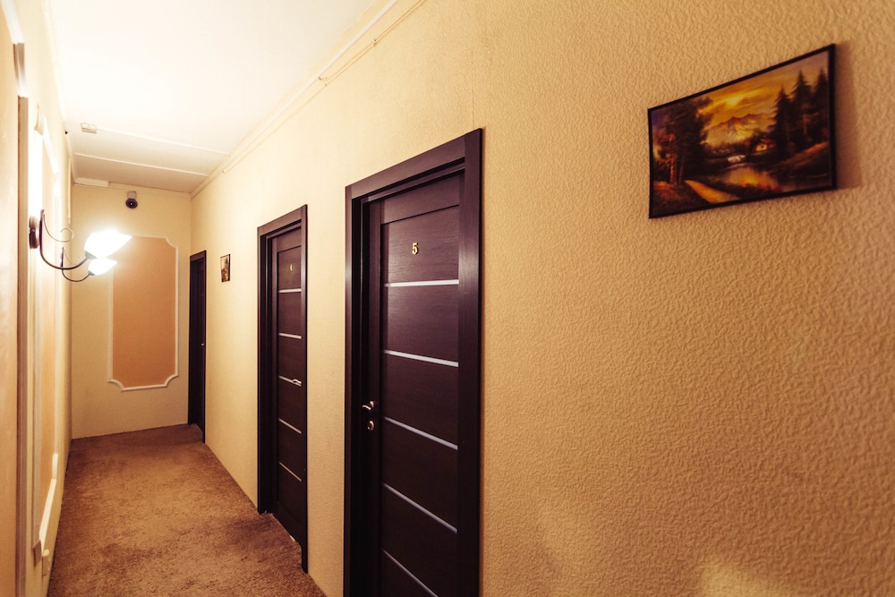 Troitsky 2 Hotel