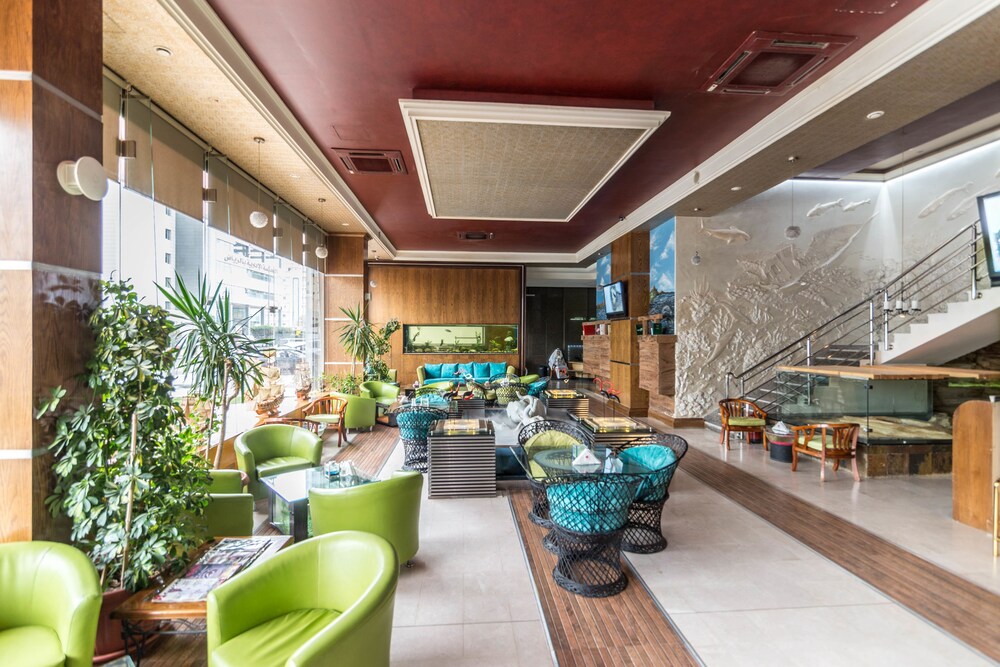 Aquarium Hotel