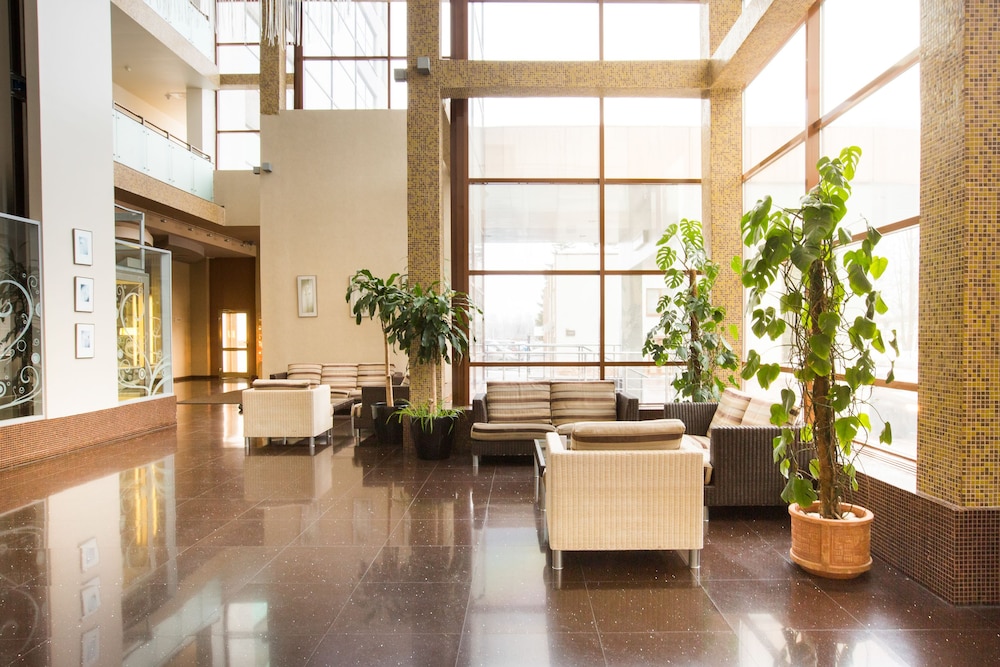 Arthurs Village & Spa Hotel
